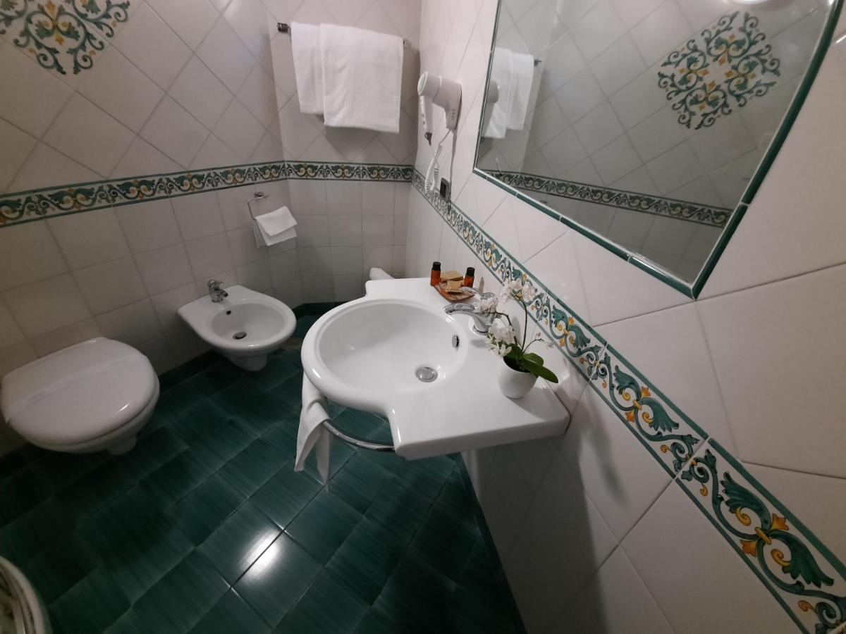 スカラ ポルティコ デル パラディーソ Bed & Breakfast エクステリア 写真